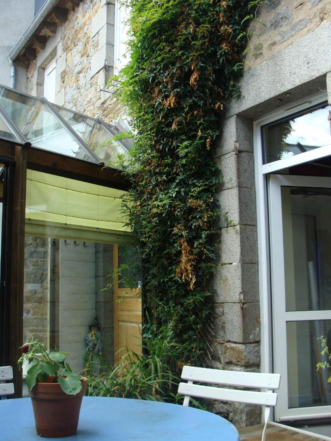 Chambre Maison De Ville Dans La Cite Des Trois Vallees Saint-Brieuc Exteriör bild